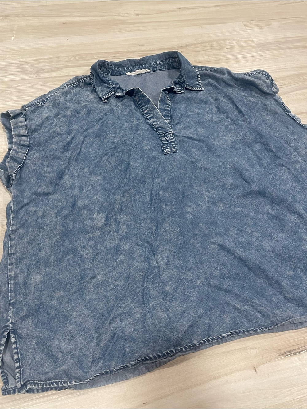 Jane Delancey Acid Wash Chambray Collared Top 1X Lyocell Ruffle